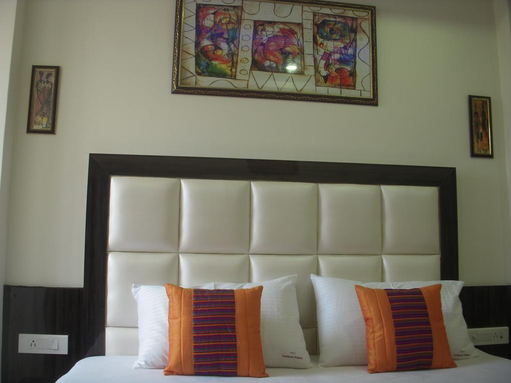 Tashkent Palace - Near Railway Station Hotel